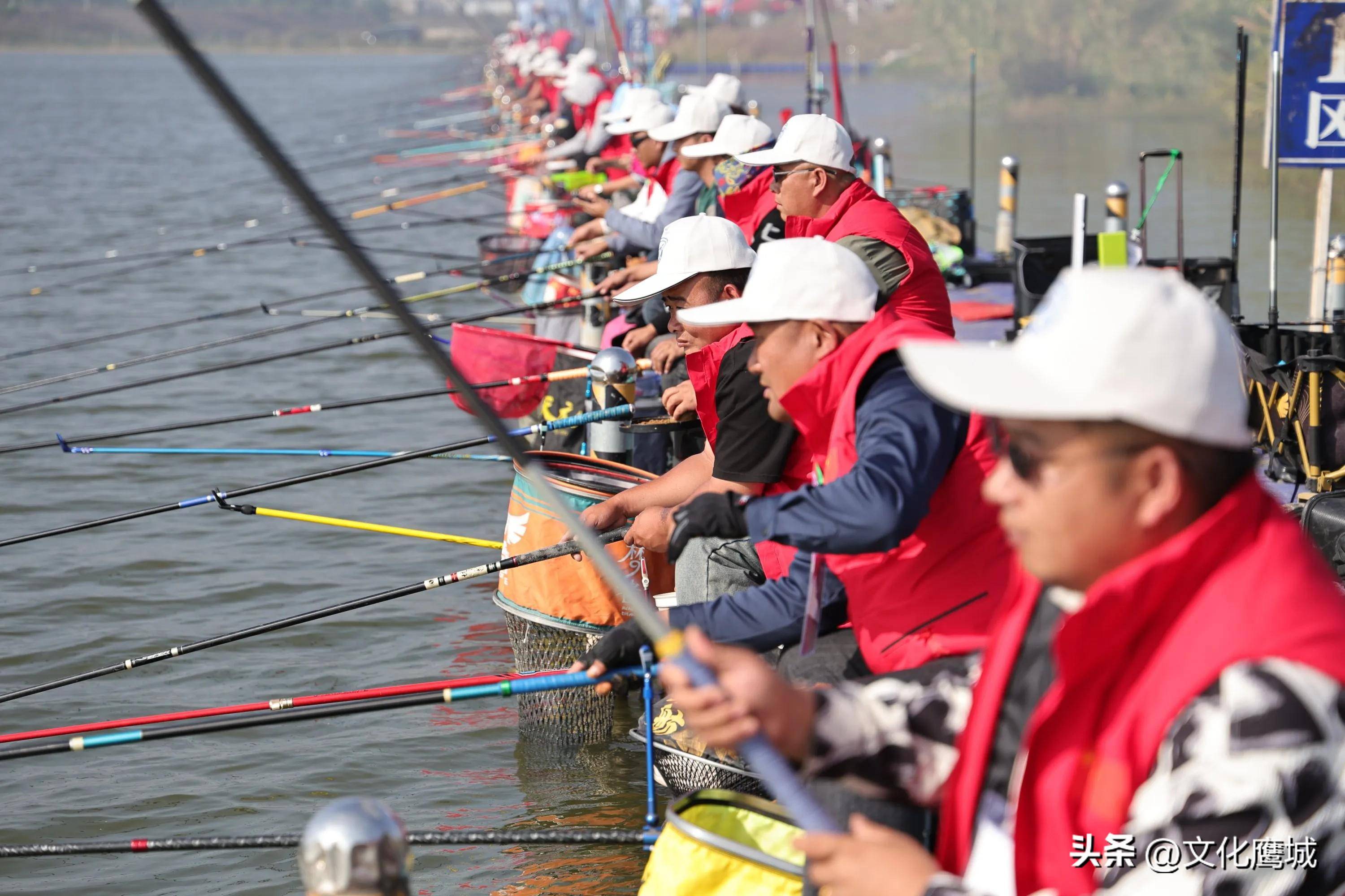 主帅战术交锋，比赛过程精彩纷呈让人目不转睛