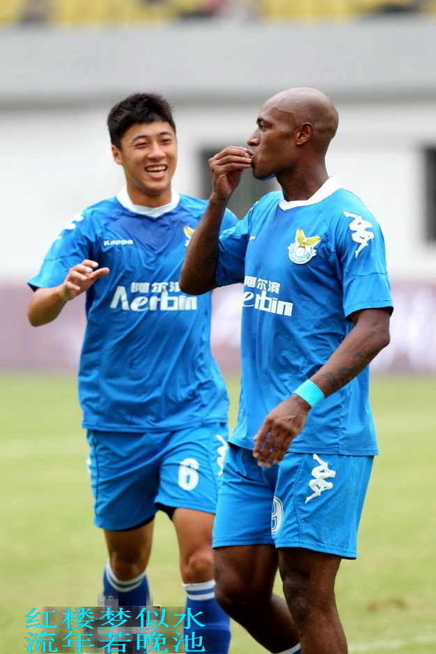 关于阿尔滨队外援表现出色,带领球队一路高歌的信息 关于阿尔滨队外援表现出色,带领球队一路高歌的信息