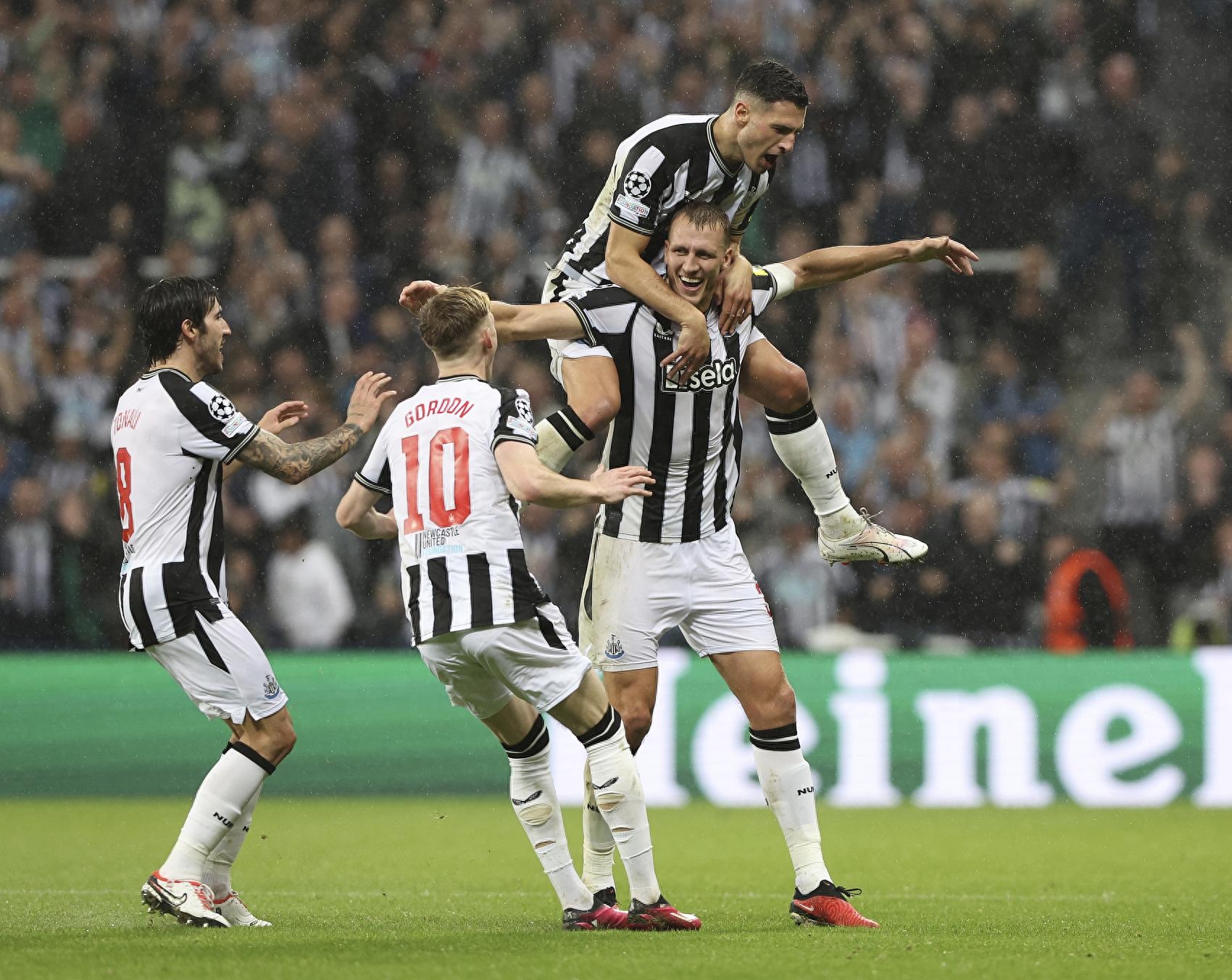 巴黎圣日耳曼大胜,欧冠小组赛全胜了吗 巴黎圣日耳曼大胜,欧冠小组赛全胜了吗