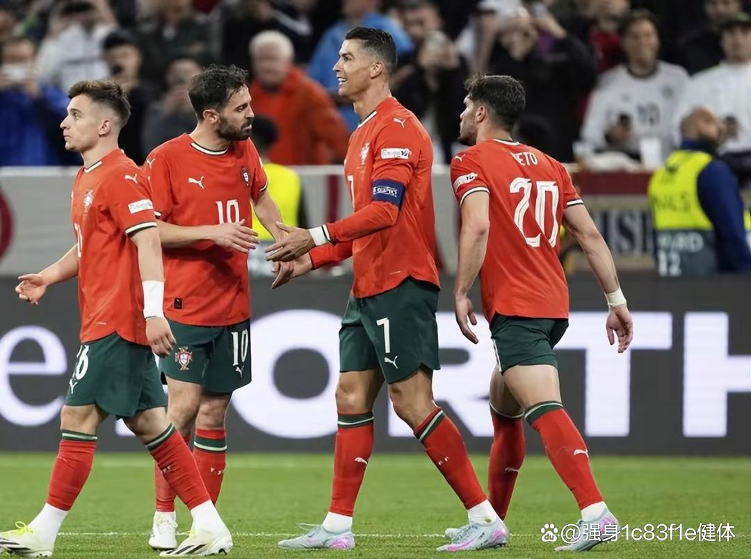 欧国联半决赛火爆上演,劲敌对阵精彩纷呈 欧国联半决赛火爆上演,劲敌对阵精彩纷呈